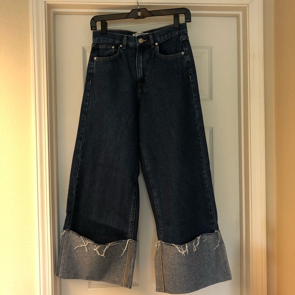 New Pull & Bear High-Rise Wide Cuff Crop Jean 2 26